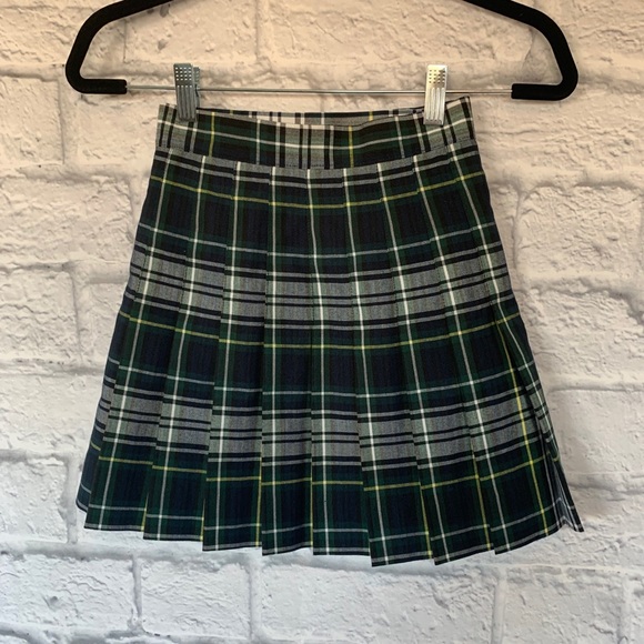 Flynn O Hara Bottoms Green And Blue Plaid Pleated Uniform Kilts 